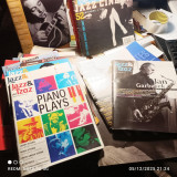 12 τεύχη Jazz & Τζαζ: Από το Jazz Cinema, το Blue Note και τον John Coltrane, στον Jan Garbarek, στον Djiango Reinhardt και στον Woody Allen