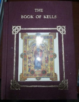 The Book of Kells (Studio Miniatures)