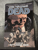 Walking Dead Volume 25: No Turning Back